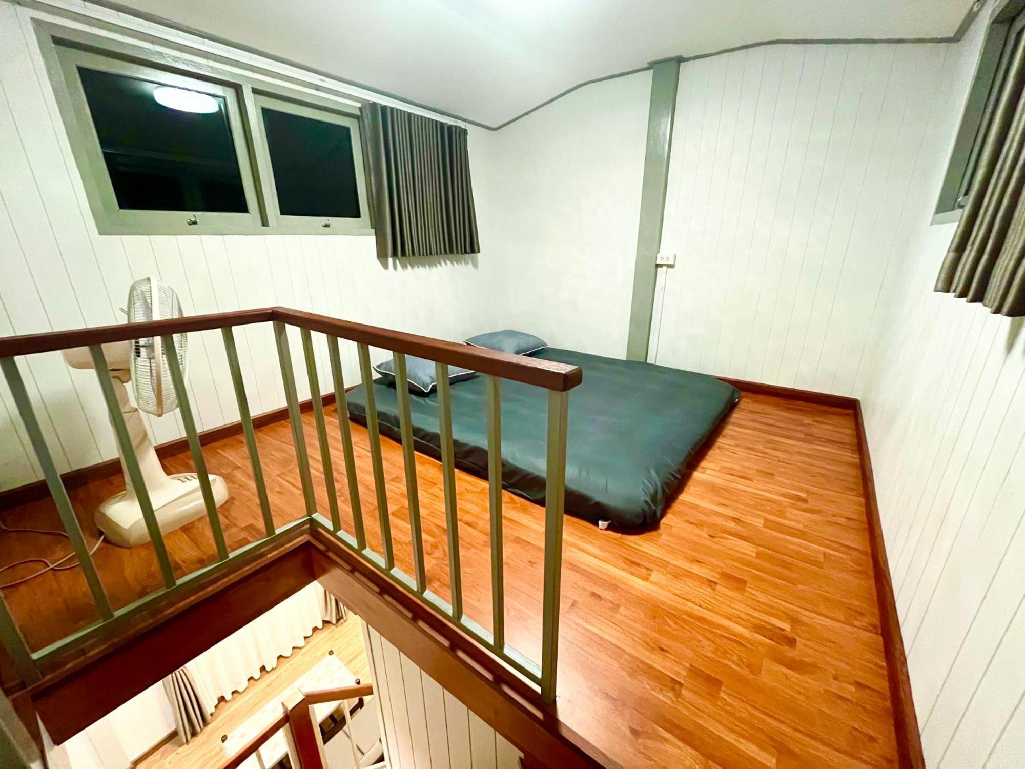 Number9 Bangkoknoi Bkk Hotel Kültér fotó